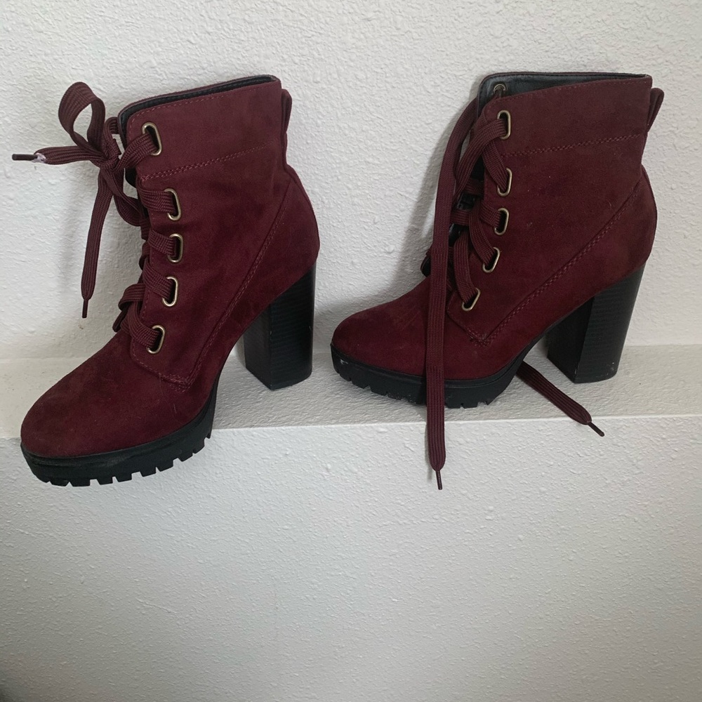 Heel boots